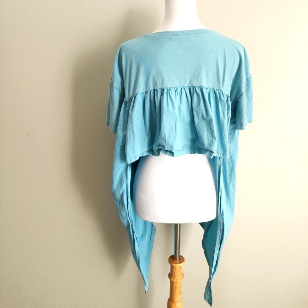 Zara Trafaluc High Low Ruffle Back Tee Womens M Blue Oversized Prairie Shirt Top
